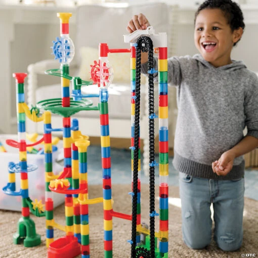 400 Piece Colossal Elevator Marble Run - Image 3